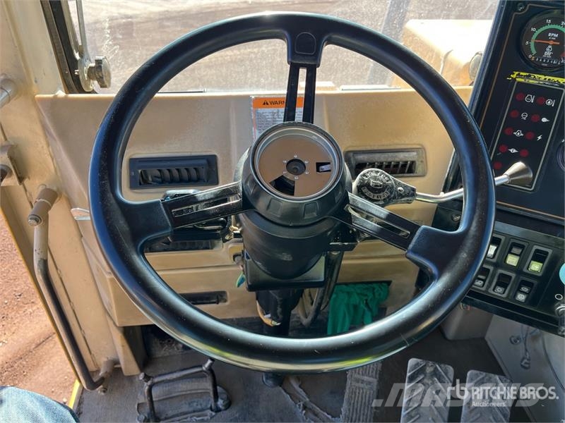 CAT 627F Скрепери