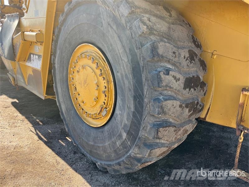 CAT 627F Скрепери