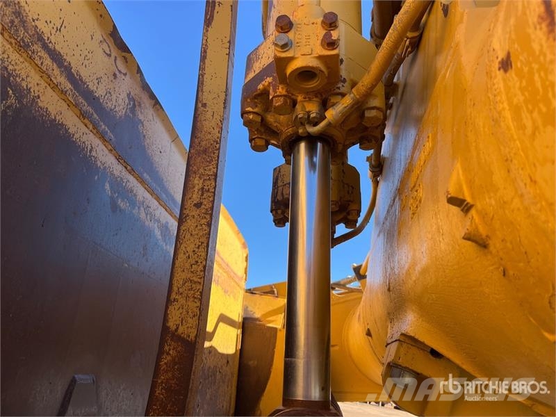 CAT 627F Скрепери