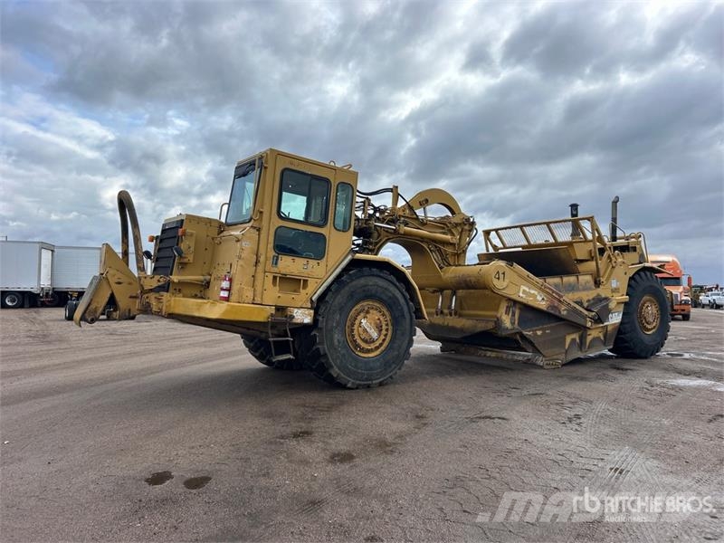 CAT 627F Schaber