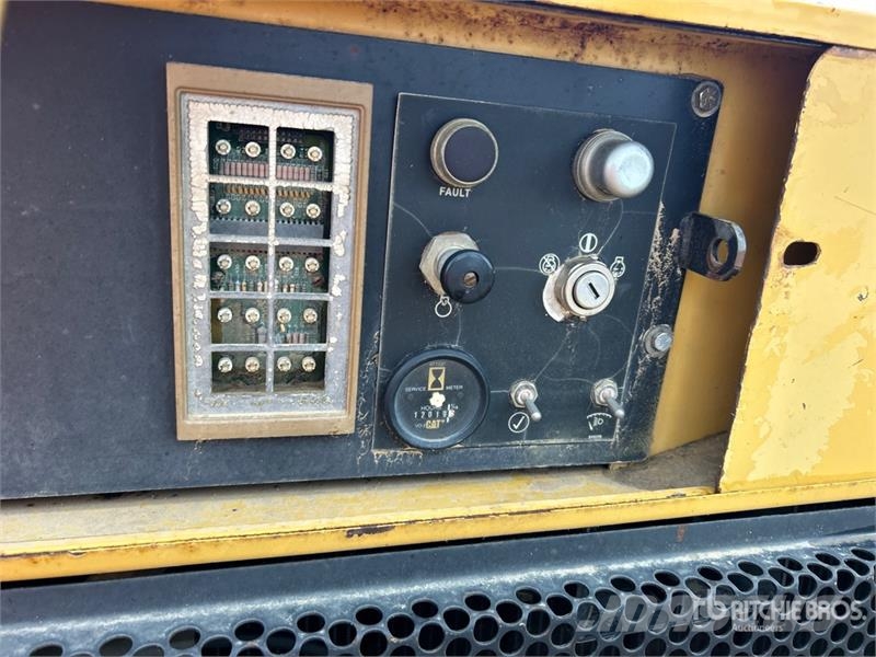CAT 627F Schaber