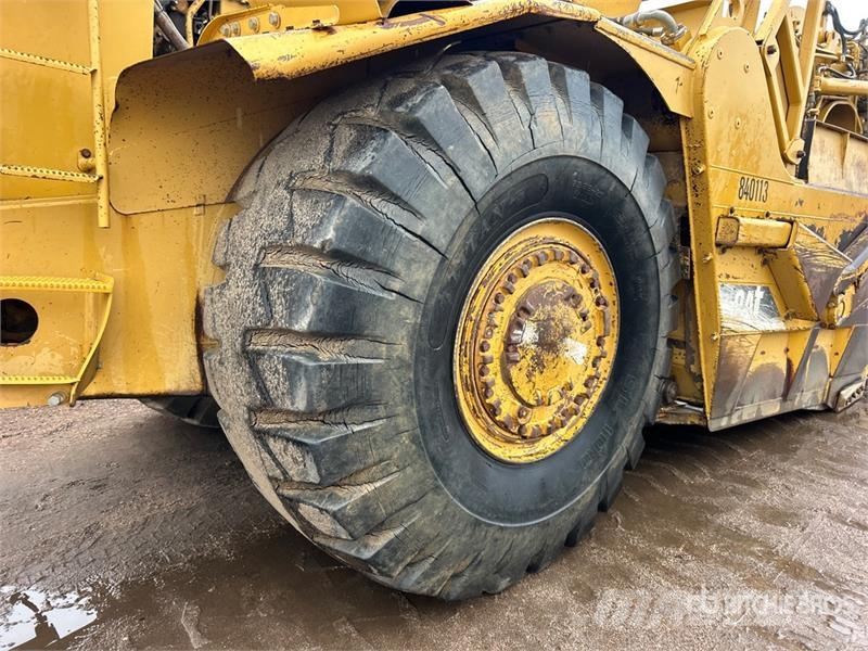 CAT 627F Schaber