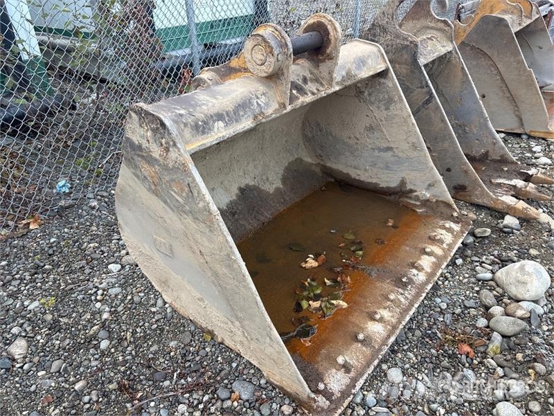 CAT 64 in Q/C Cleanup Excavator Bucket - Fits Cat 320 Žlice