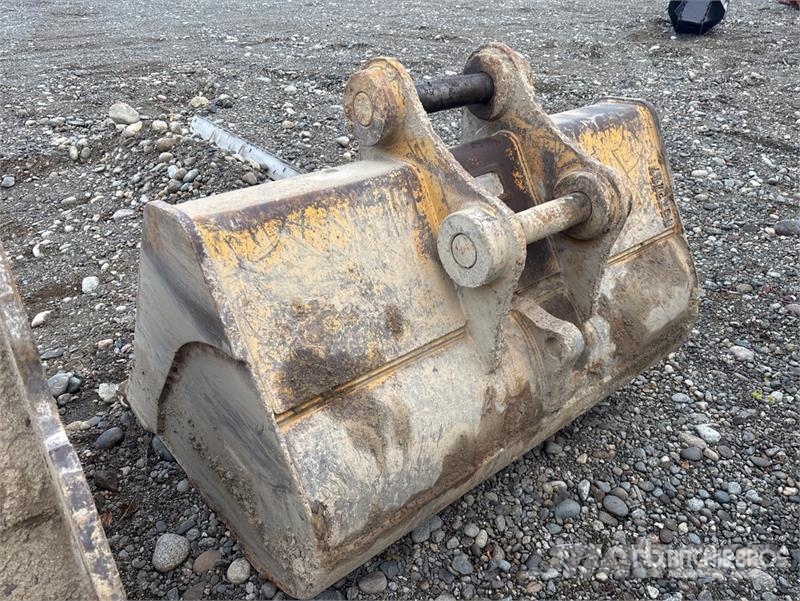 CAT 64 in Q/C Cleanup Excavator Bucket - Fits Cat 320 Žlice