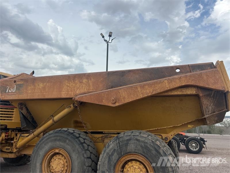 CAT 730 Zglobni damperi
