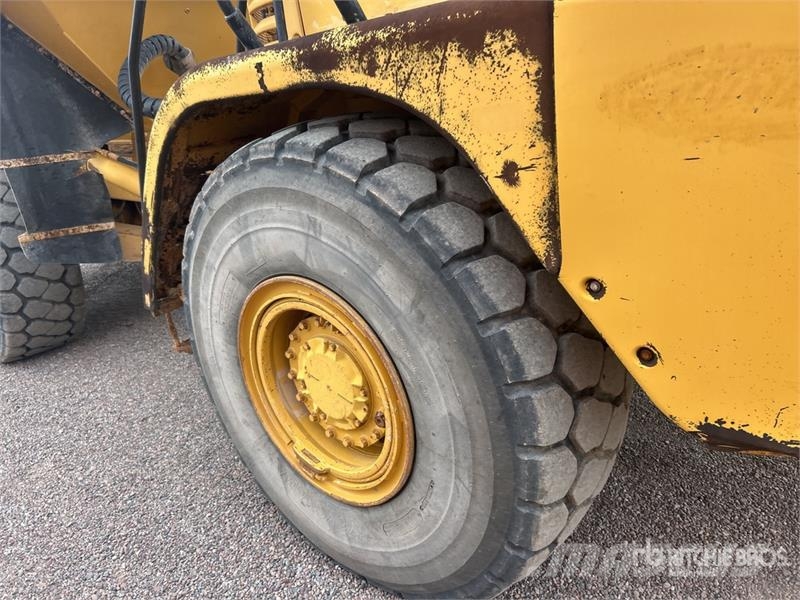 CAT 730 Zglobni damperi