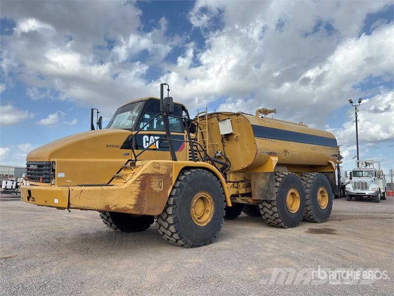 CAT 740 Articulated Water Truck Autocisterne