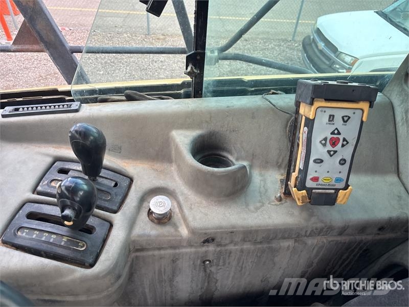 CAT 740 Articulated Water Truck Autocisterne