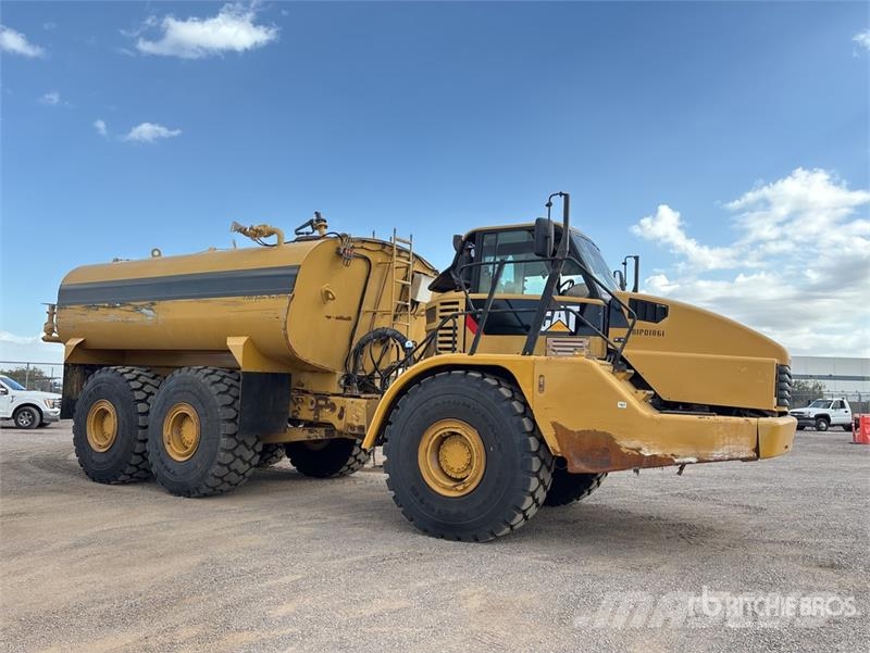 CAT 740 Articulated Water Truck Autocisterne