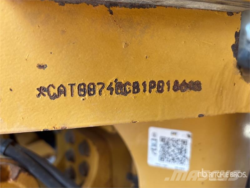CAT 740 Articulated Water Truck Autocisterne