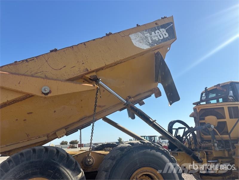 CAT 740B Dumper - Knickgelenk