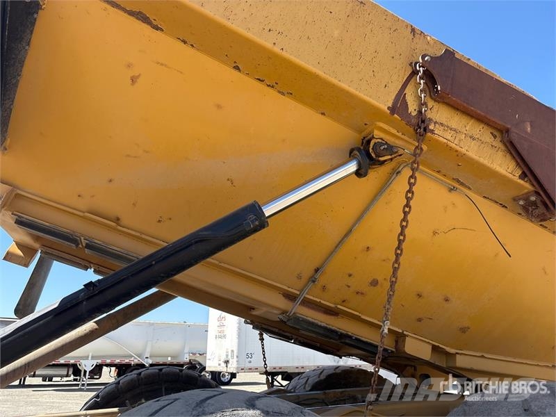 CAT 740B Artikulētie pašizgāzēji