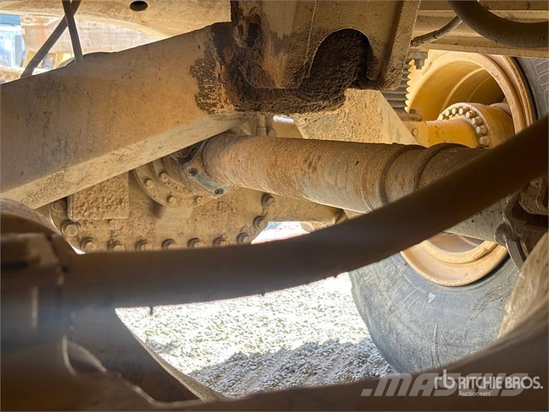 CAT 740B Artikulētie pašizgāzēji