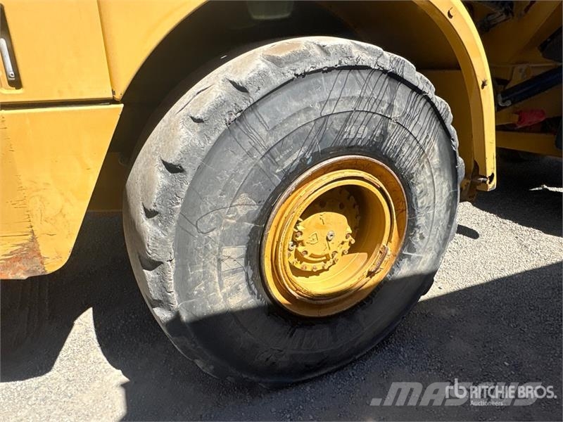 CAT 740B Artikulētie pašizgāzēji
