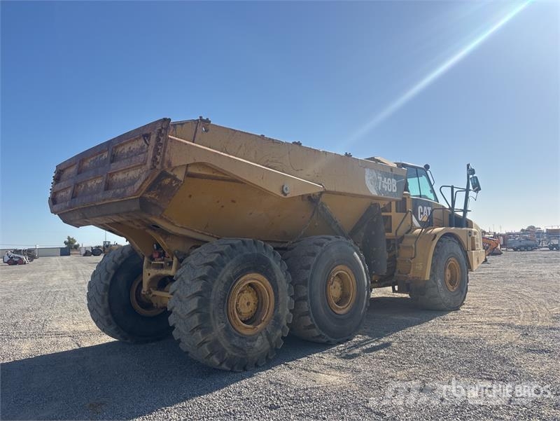 CAT 740B Dumper - Knickgelenk