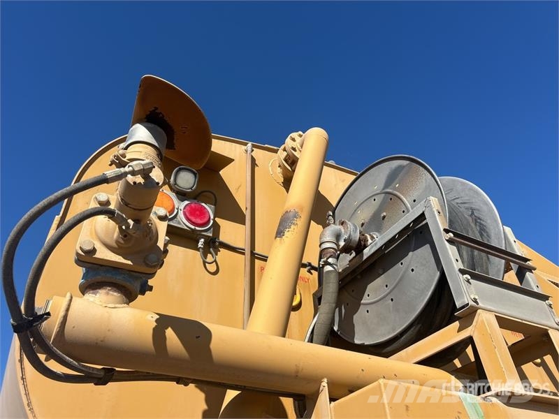 CAT 740B 6x6 Articulated Water Truck Kamioni za vodu