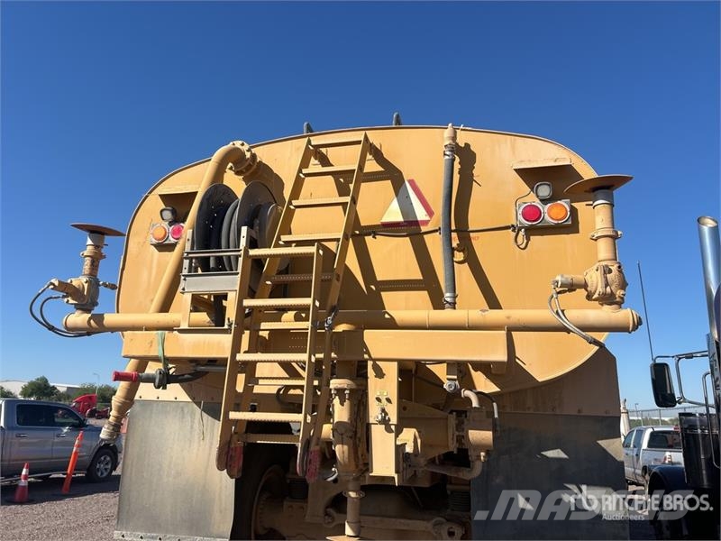 CAT 740B 6x6 Articulated Water Truck Kamioni za vodu