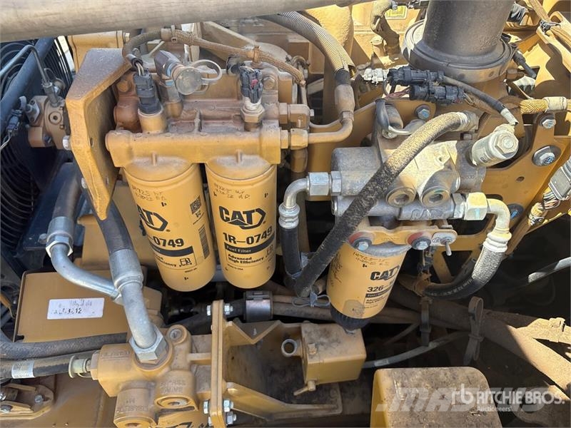 CAT 740B Articulated Dump Truck Zglobni demperji
