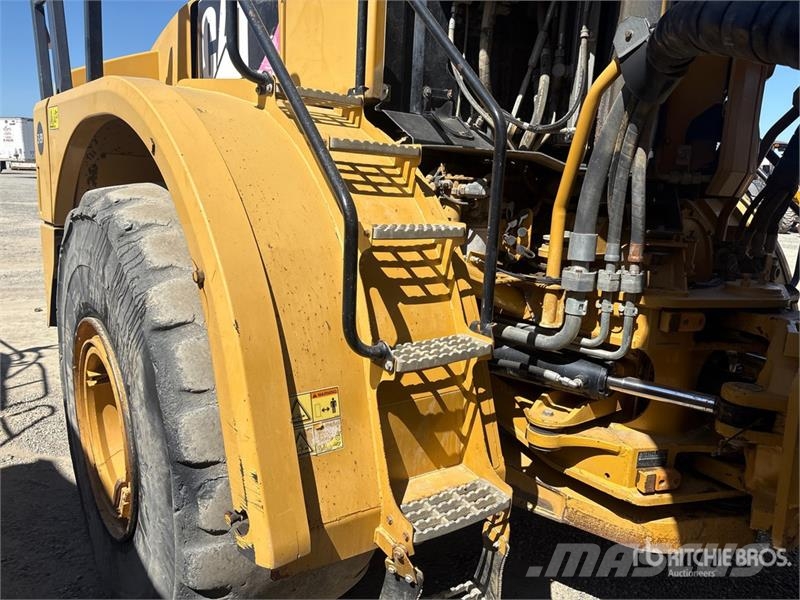 CAT 740B Articulated Dump Truck Zglobni demperji