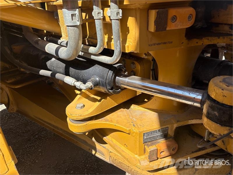 CAT 740B Articulated Dump Truck Zglobni demperji