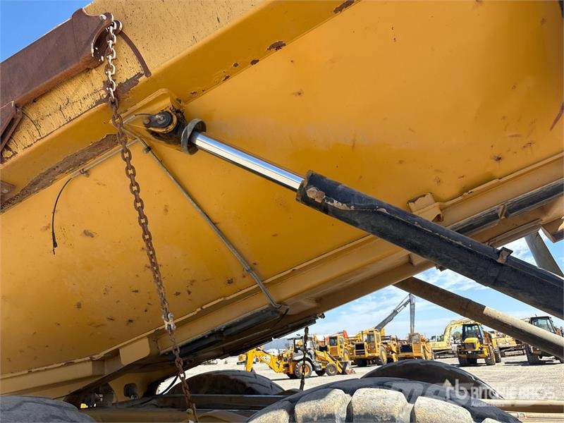 CAT 740B Articulated Dump Truck Zglobni demperji