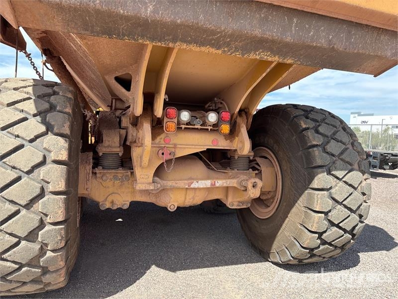 CAT 745 Articulated Dump Truck Camiones articulados
