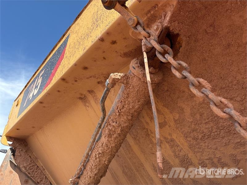 CAT 745 Articulated Dump Truck Camiones articulados