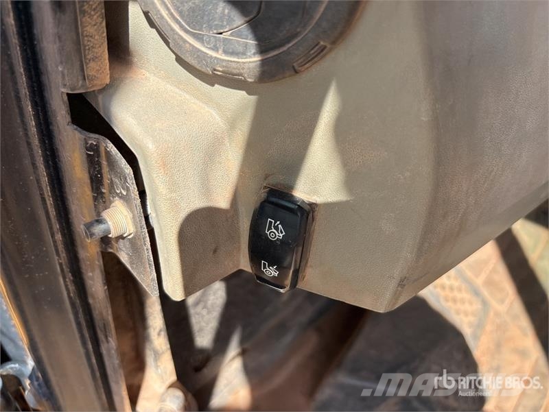 CAT 745 Articulated Dump Truck Camiones articulados