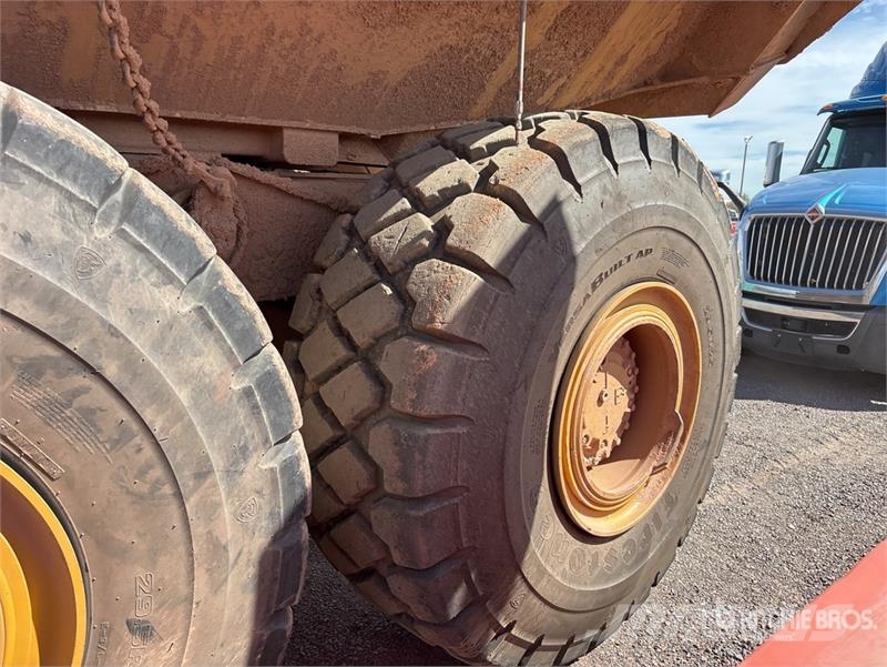 CAT 745 Articulated Dump Truck Camiones articulados