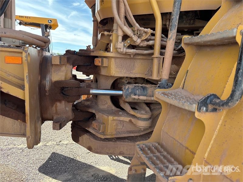 CAT 745 Articulated Dump Truck Camiones articulados