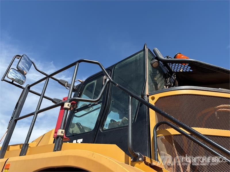 CAT 745 Articulated Dump Truck Camiones articulados