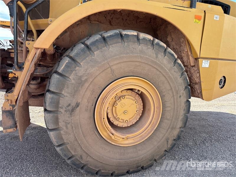 CAT 745 Articulated Dump Truck Camiones articulados