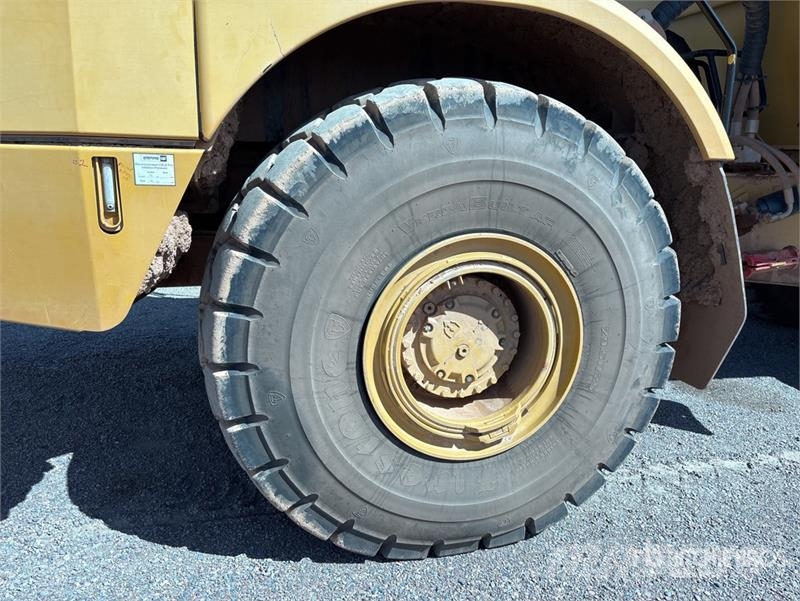 CAT 745 Articulated Dump Truck Camiones articulados