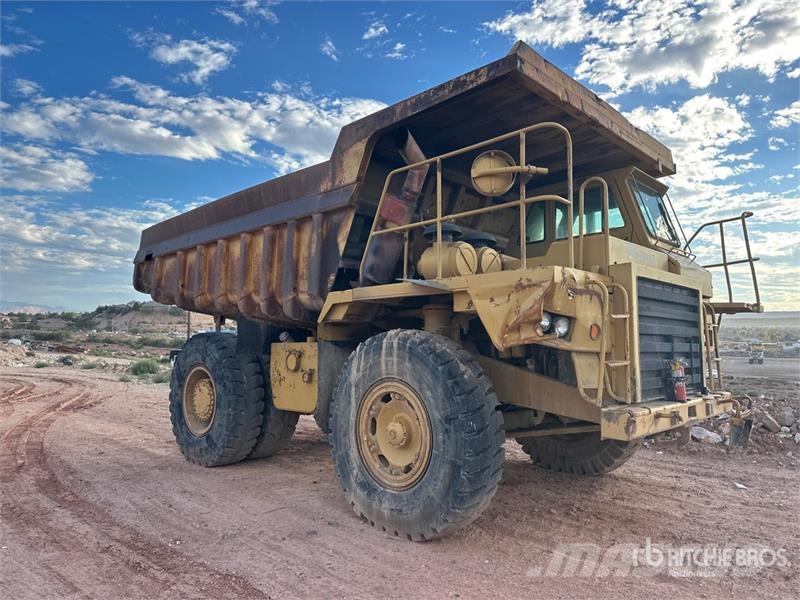 CAT 768C Haul Truck アーティキュレート式ダンプトラック