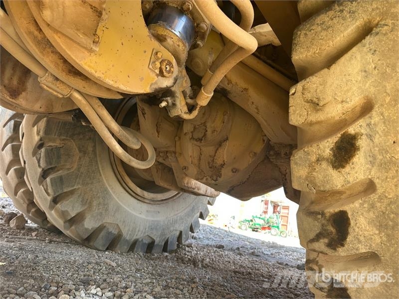 CAT 769C 鉸接式起吊車