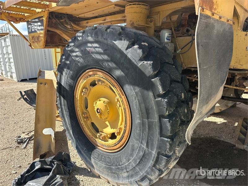 CAT 769C 鉸接式起吊車