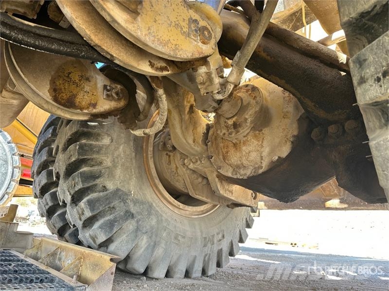 CAT 769C 鉸接式起吊車