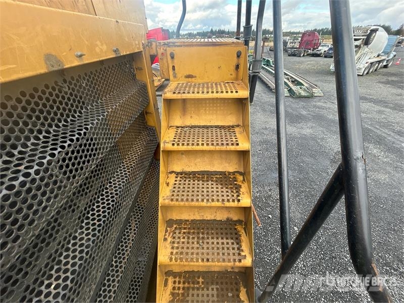 CAT 777D Haul Truck Kĺbové nákladné autá