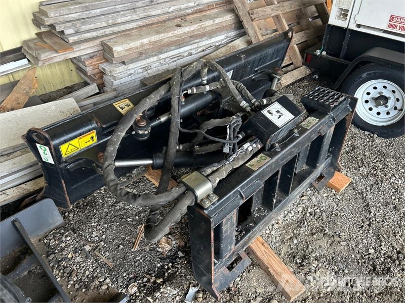 CAT 78 in PAT Skid Steer Dozer Kniver