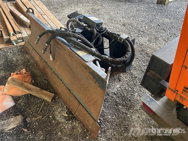 CAT 78 in PAT Skid Steer Dozer Lâminas