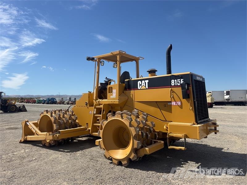 CAT 815F ضاغطات التربة