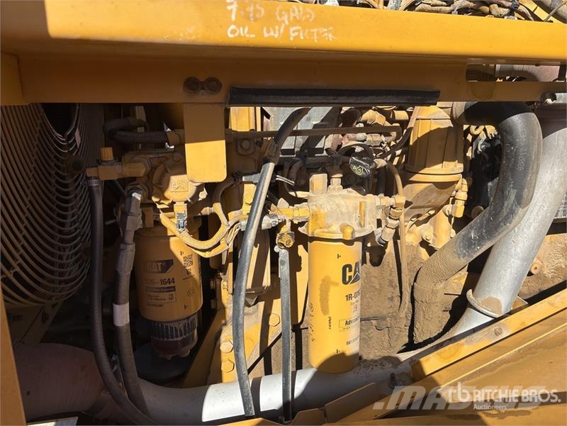 CAT 815F2 Soil Compactor Kompaktorji tal
