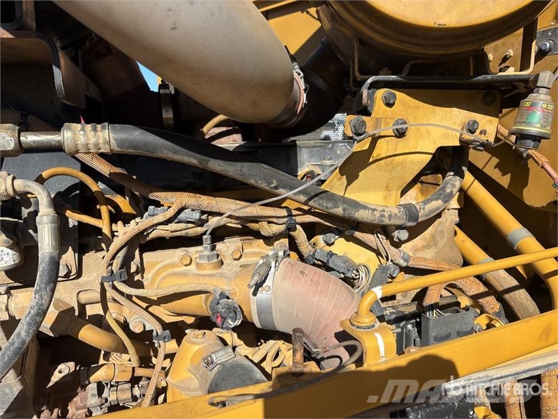 CAT 815F2 Soil Compactor Kompaktorji tal