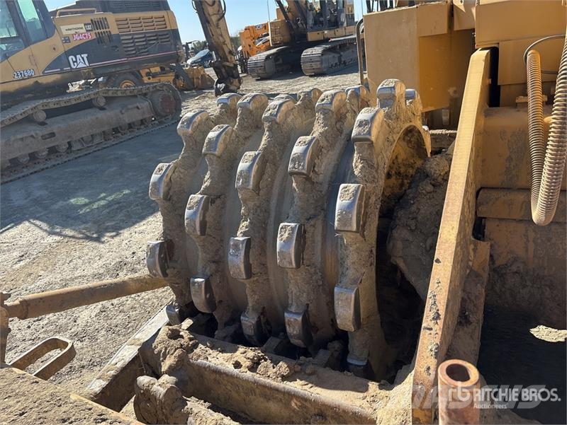 CAT 815F2 Soil Compactor Kompaktorji tal