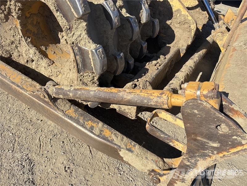 CAT 815F2 Soil Compactor Kompaktorji tal