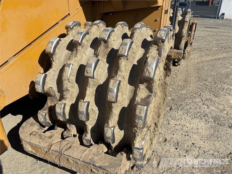CAT 815F2 Soil Compactor Kompaktorji tal