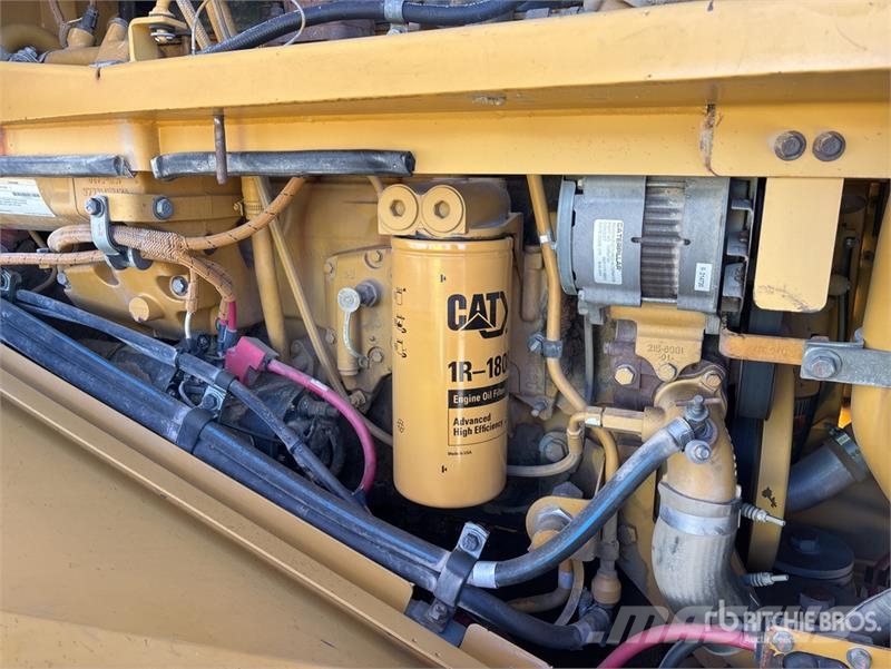 CAT 815F2 Soil Compactor Kompaktorji tal