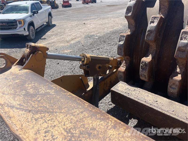 CAT 825H Soil Compactor Zemin sıkıştırma makineleri