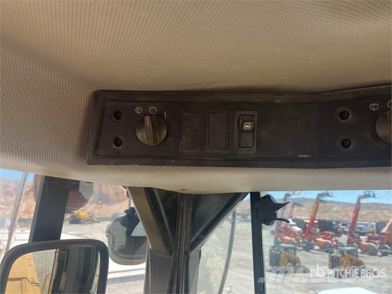 CAT 825H Soil Compactor Zemin sıkıştırma makineleri