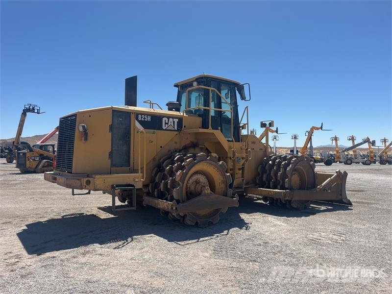 CAT 825H Soil Compactor Zemin sıkıştırma makineleri
